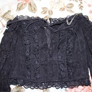 Hot Miami Styles Black Lace Off-Shoulder Top
